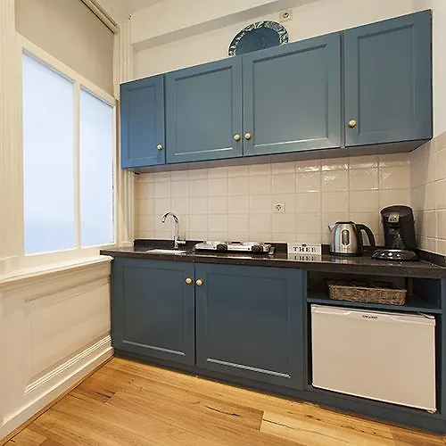 Marite Apartments Amsterdam 2*,