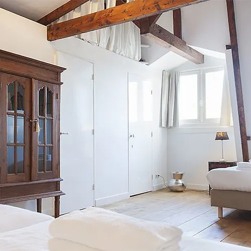 Marite Apartments Amsterdam 2*,